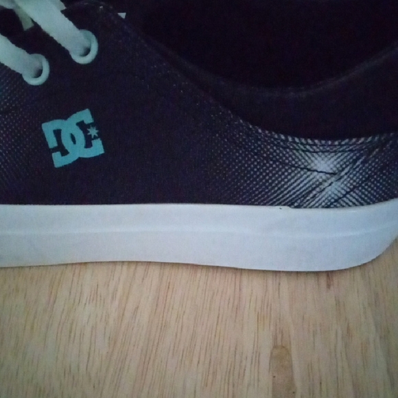 DC Monochrome Casual Shoes - Picture 6 of 7